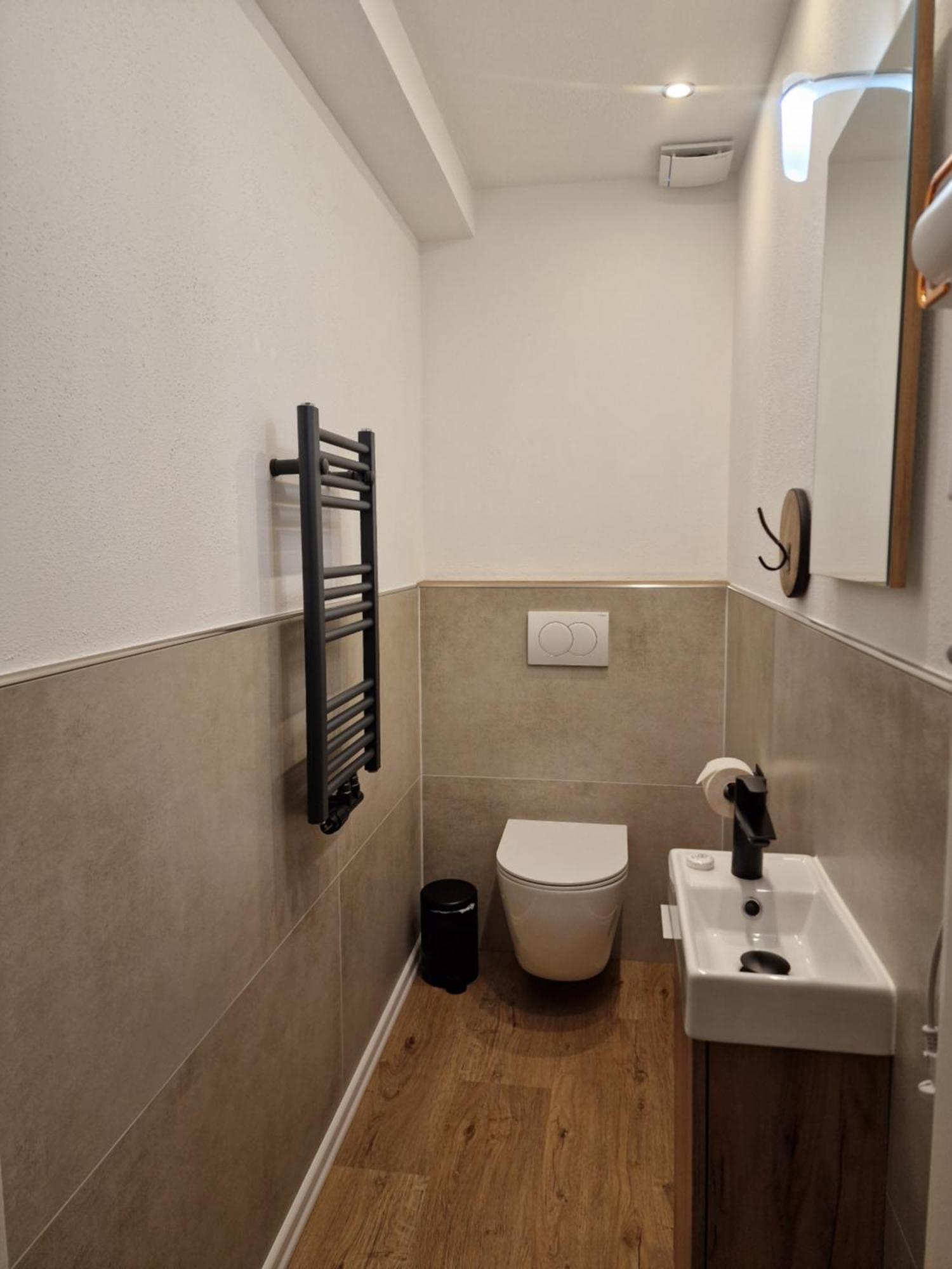 Single Room Shared Shower Toilet,1706854403:JPEG